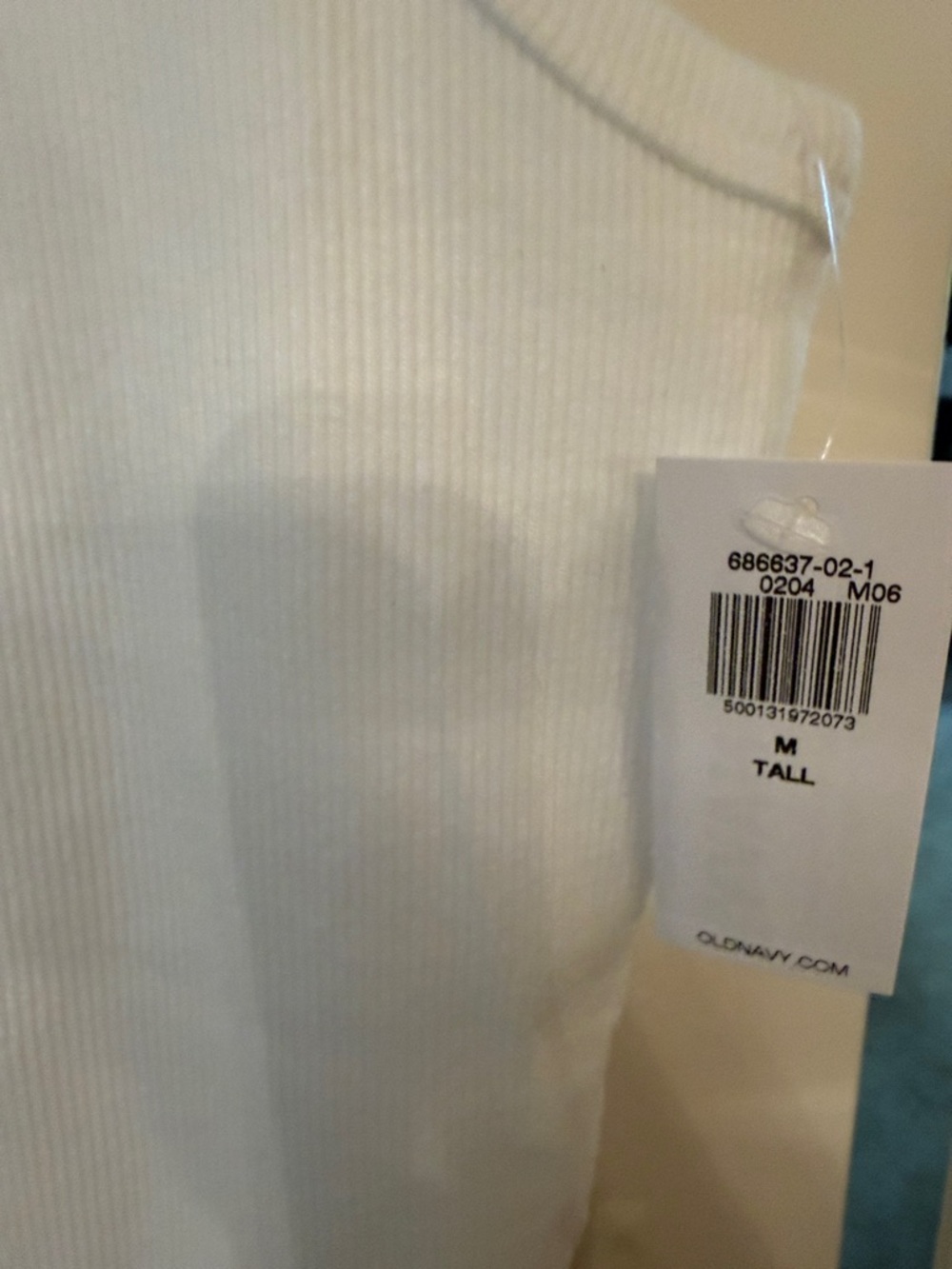 Old Navy White Ruffle Strap Ribbed V-Neck Tank - Picture 8 of 8